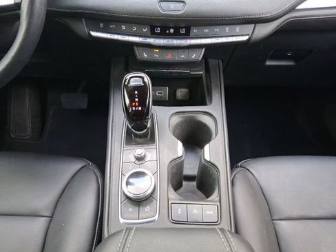 Used 2023 Cadillac XT4 Luxury w/ Cold Weather Package image 12