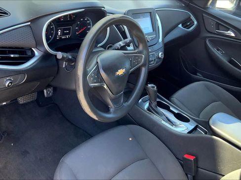 Used 2016 Chevrolet Malibu LS FWD image 3
