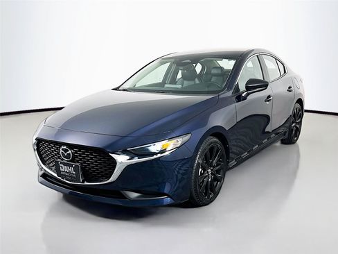 Used 2024 MAZDA MAZDA3 s FWD image 4