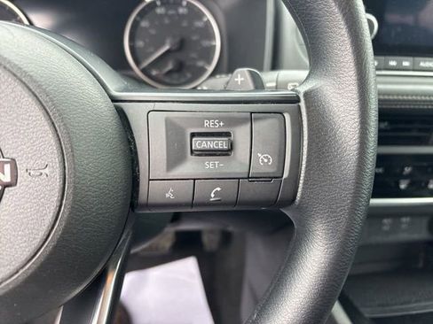 Used 2024 Nissan Rogue S image 14