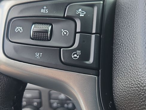 Used 2022 Chevrolet Silverado 1500 LT image 13