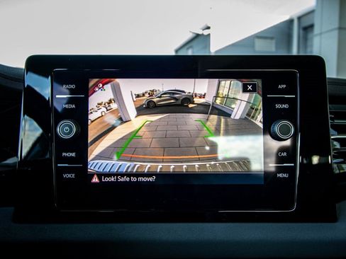 New 2026 Volkswagen Jetta SE image 4