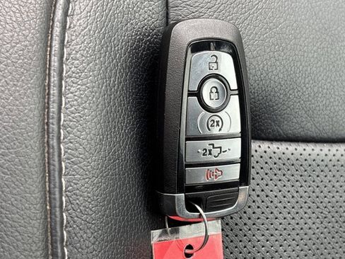 Used 2019 Ford F250 Lariat w/ Lariat Ultimate Package image 46