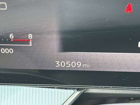 Certified 2025 Nissan Murano SL w/ Cargo Package AWD/4WD image 14