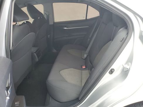 Used 2022 Toyota Camry LE AWD/4WD image 11