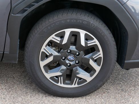 Used 2025 Subaru Forester Premium AWD/4WD image 15
