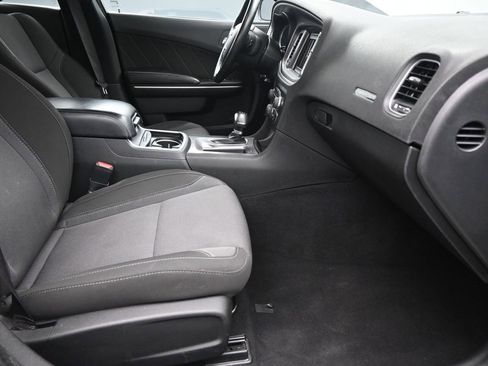 Used 2022 Dodge Charger SXT image 22