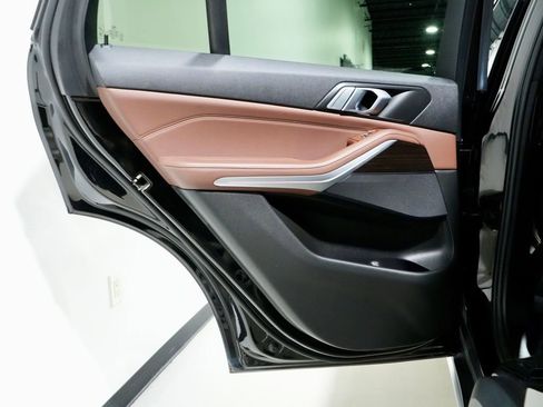 Used 2019 BMW X5 xDrive40i w/ Convenience Package image 28