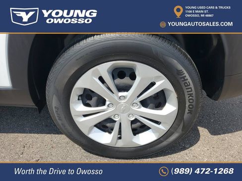Certified 2024 Chevrolet Trax LS FWD image 25