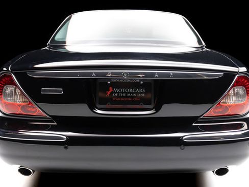 Used 2005 Jaguar XJ8 RWD image 22