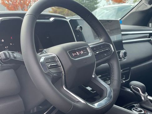 New 2026 GMC Canyon Elevation w/ Convenience Package image 12