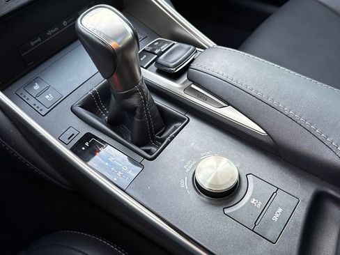 Used 2017 Lexus IS 200t w/ Navigation System Package image 26