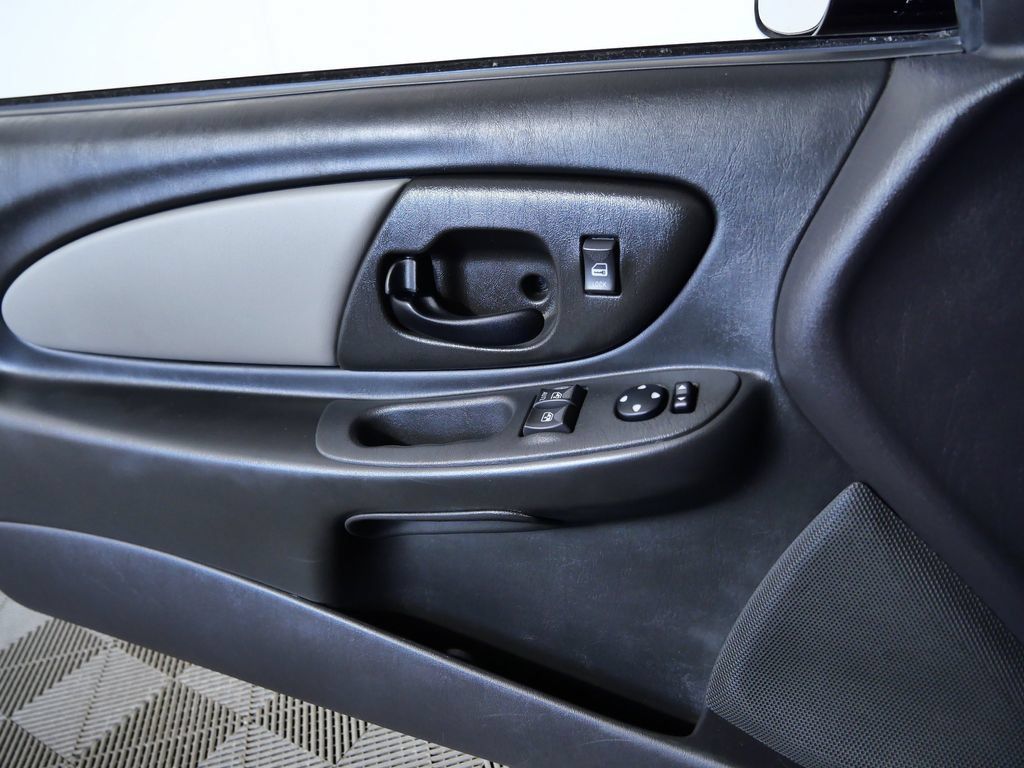 Used 2001 Chevrolet Monte Carlo SS FWD image 26