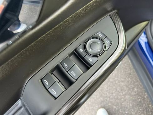 Certified 2023 GMC Acadia SLT w/ Elevation Edition image 15