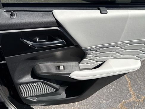 New 2026 Mitsubishi Outlander SEL FWD image 32