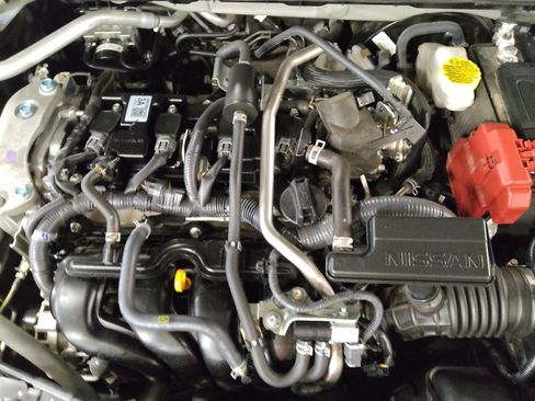 Used 2025 Nissan Sentra SV FWD image 30
