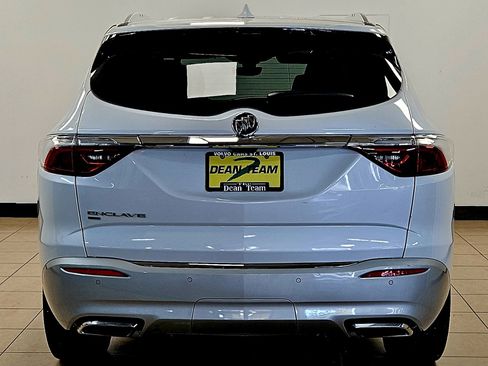 Used 2022 Buick Enclave Premium w/ Experience Buick Package image 7