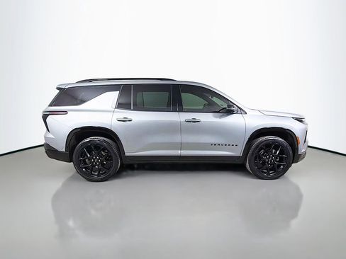 Used 2024 Chevrolet Traverse RS w/ LPO, Floor Liner Package FWD image 5