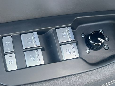 Used 2021 Audi A6 Premium Plus w/ Premium Plus Package image 17