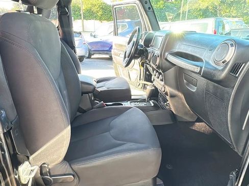 Used 2015 Jeep Wrangler Sport AWD/4WD image 30