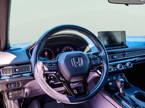 Used 2023 Honda Civic Sport image 15
