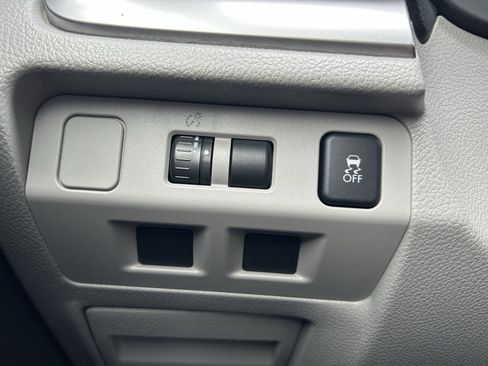 Used 2015 Subaru Forester 2.5i Premium image 18