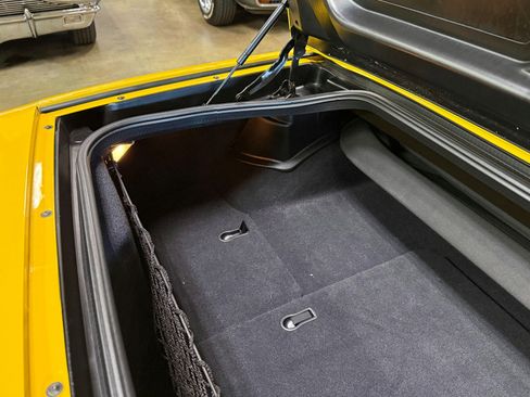 Used 2002 Chevrolet Corvette w/ Preferred Equipment Group2 image 48