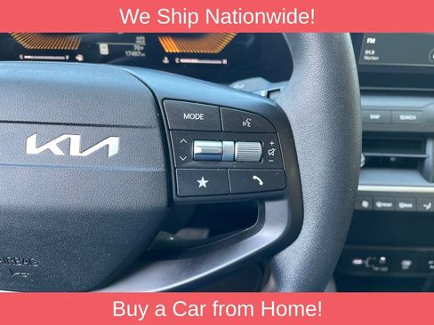 Used 2025 Kia K4 FWD image 25