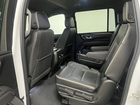 Used 2023 Chevrolet Suburban Premier image 44
