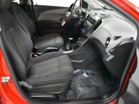 Used 2013 Chevrolet Sonic LT image 14