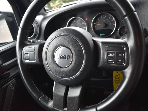 Used 2017 Jeep Wrangler Sport w/ Quick Order Package 23S AWD/4WD image 25