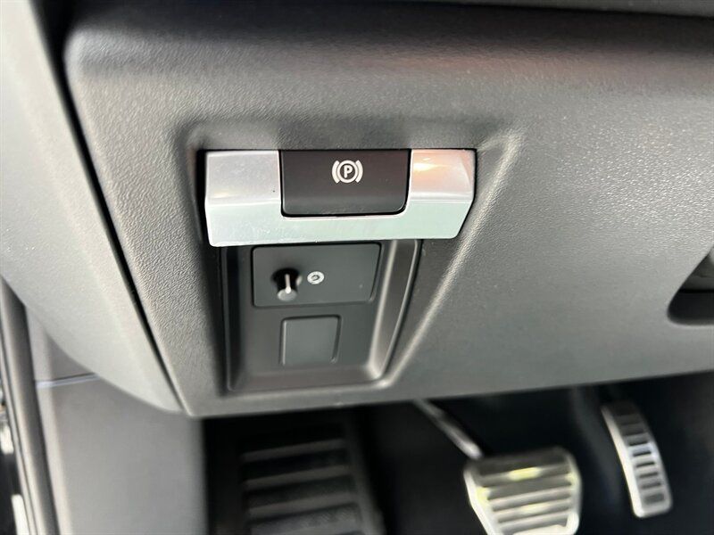 Used 2021 Land Rover Defender 110 X AWD/4WD image 30