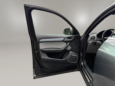 Used 2018 Audi Q3 2.0T Premium Plus image 13