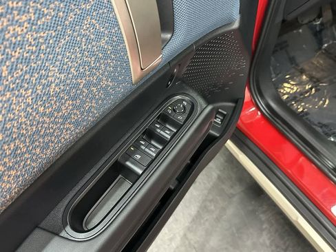 Certified 2025 MINI Cooper Countryman S w/ Comfort Package Max image 12