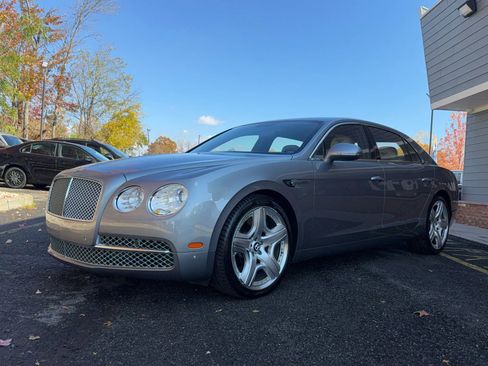 Used 2014 Bentley Flying Spur W12 image 3