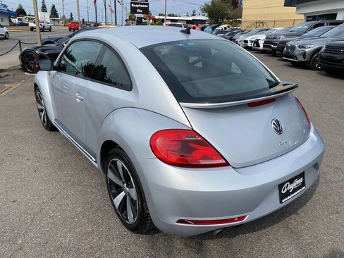 Used 2014 Volkswagen Beetle R-Line image 3