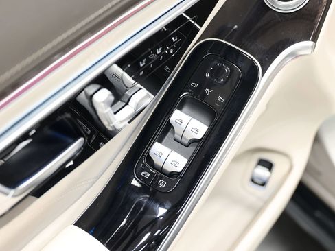 Used 2024 Mercedes-Benz Maybach S 580 4MATIC image 14