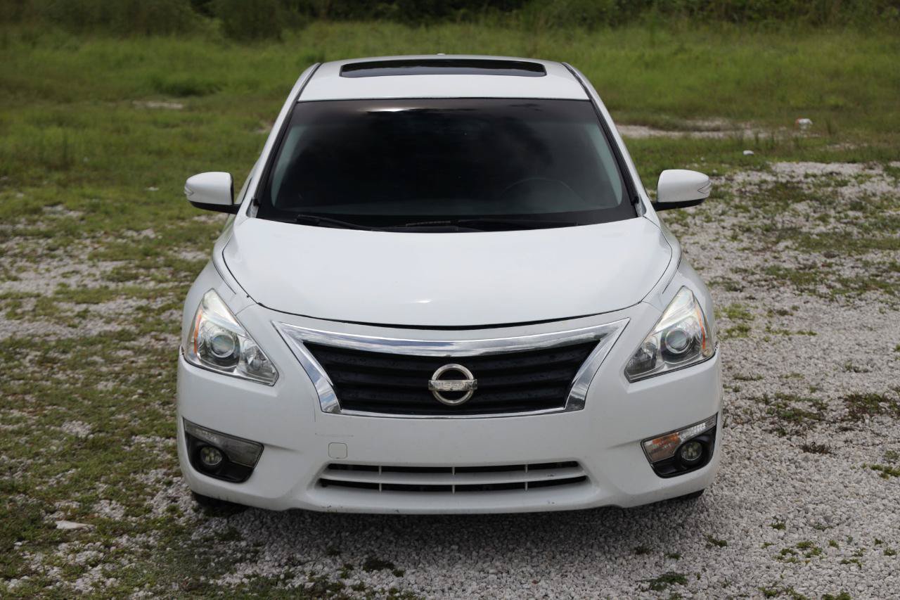 Used 2015 Nissan Altima 2.5 SL w/ Technology Package FWD image 19