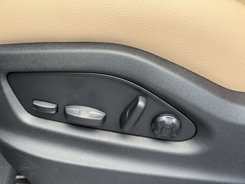 New 2026 Porsche Cayenne image 26