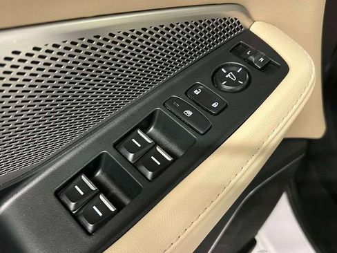 Used 2023 Acura MDX SH-AWD image 14