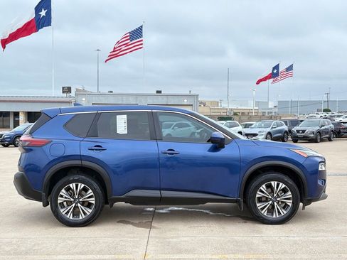 Certified 2023 Nissan Rogue SV FWD image 7