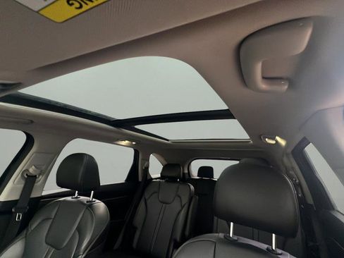 Used 2021 Kia Sorento EX w/ EX AWD X-Line Package image 17