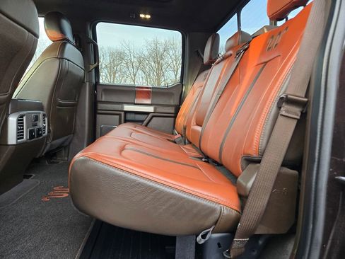 Used 2019 Ford F250 King Ranch w/ Snow Plow Prep Package image 29