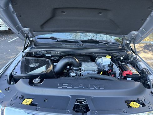 Used 2019 RAM 1500 Big Horn image 32