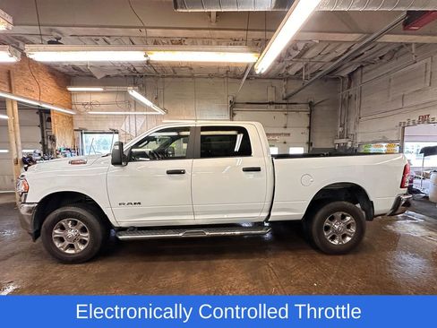 Used 2024 RAM 2500 Big Horn AWD/4WD image 6
