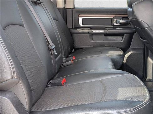 Used 2014 RAM 1500 Laramie w/ Convenience Group AWD/4WD image 18