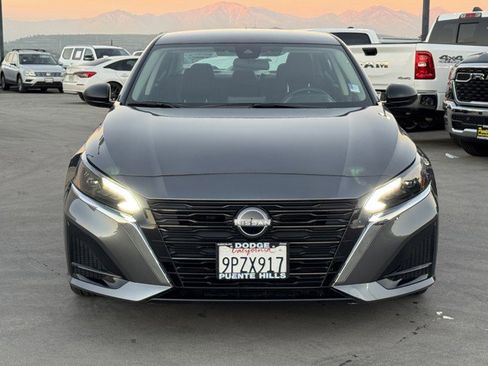 Used 2025 Nissan Altima 2.5 S image 2