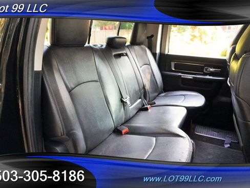 Used 2014 RAM 2500 Laramie w/ Black Appearance Group AWD/4WD image 16