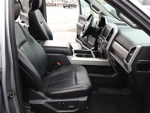 Used 2020 Ford F350 Lariat w/ Tremor Off-Road Package AWD/4WD image 17