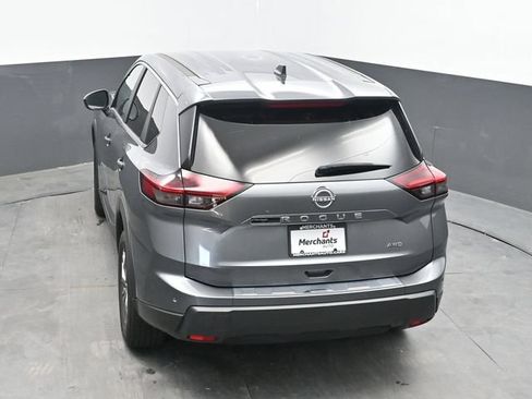Used 2024 Nissan Rogue S AWD/4WD image 32
